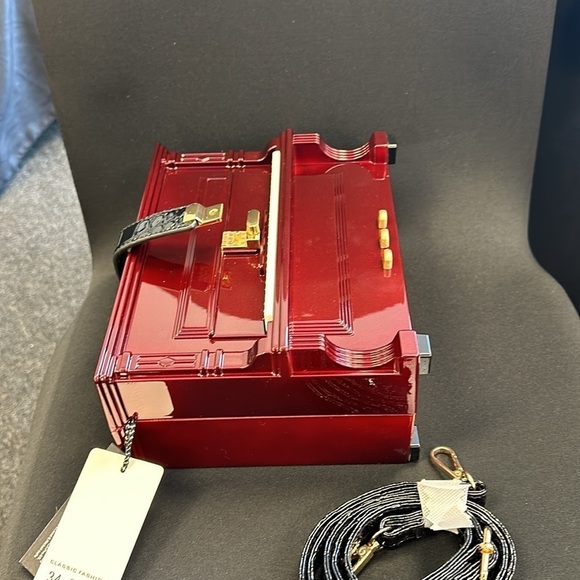 Classic Fashion Burgundy Piano Design Handbag - Picture 5 of 7